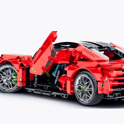 Конструктор Спортивный автомобиль 1131 детали Рыжий кот 9812IMM 3