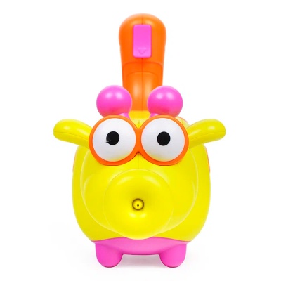 Интерактивная игрушка Жираф брызгает водой LG188226 2