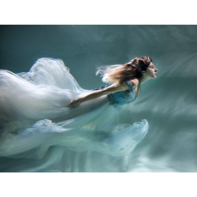 Алмазная мозаика Девушка под водой 30х40 см полное заполнение Рыжий кот АЛМ-0035