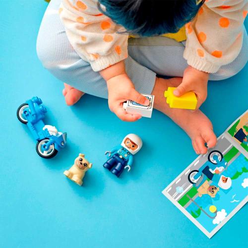 Конструктор Lego Duplo 10967 Полицейский мотоцикл фото 4