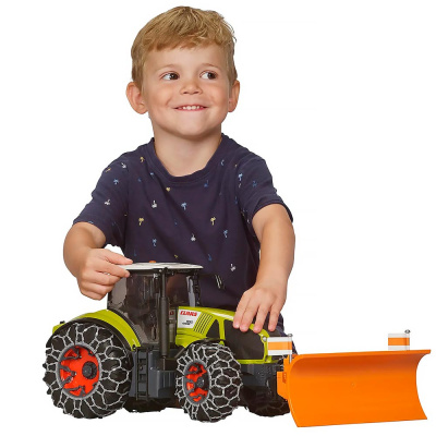 Трактор Claas Axion 950 с снегоуборочным ковшом Bruder 03-018 4