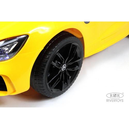 Детский электромобиль Mercedes-Benz AMG GT RiverToys X777XX жёлтый фото 19