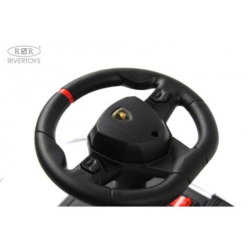 Детский толокар RiverToys M555MM-D белый фото 6