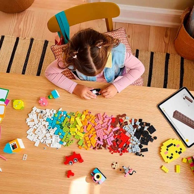 Конструктор Lego Classic 11042 Творческая коробка счастья 5