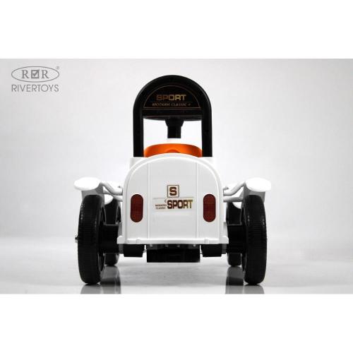 Детский электромобиль RiverToys K222PX белый фото 6