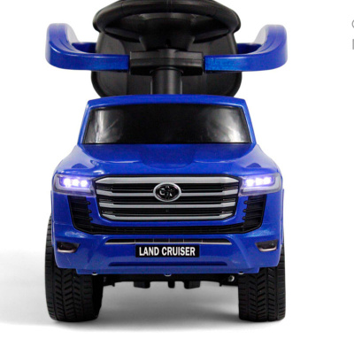 Детский толокар Toyota Land Cruiser 300 RiverToys Z002ZZ-B синий 2