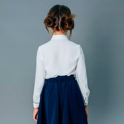 Блузка школьная для девочки Deloras C64275 белая 3