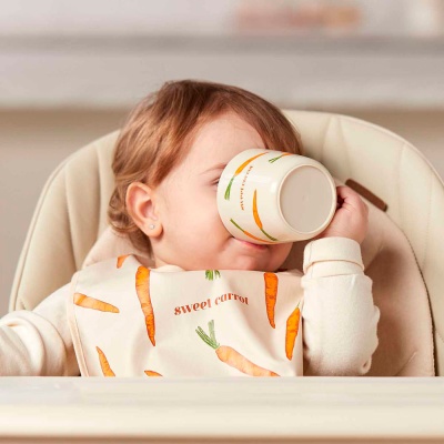 Фартук нагрудный на липучке Happy Baby 16009 carrot 3