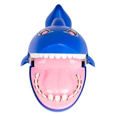 Настольная игра Зубастая акула Bondibon ВВ3689