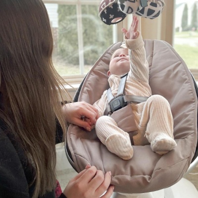 Электронные качели 4moms mamaRoo New Rosewood