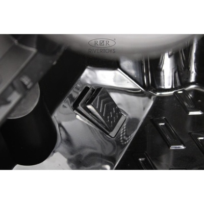 Детский электромобиль RiverToys G555GG чёрный