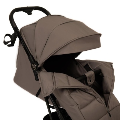 Прогулочная коляска Peppy Aero Sandstone 02